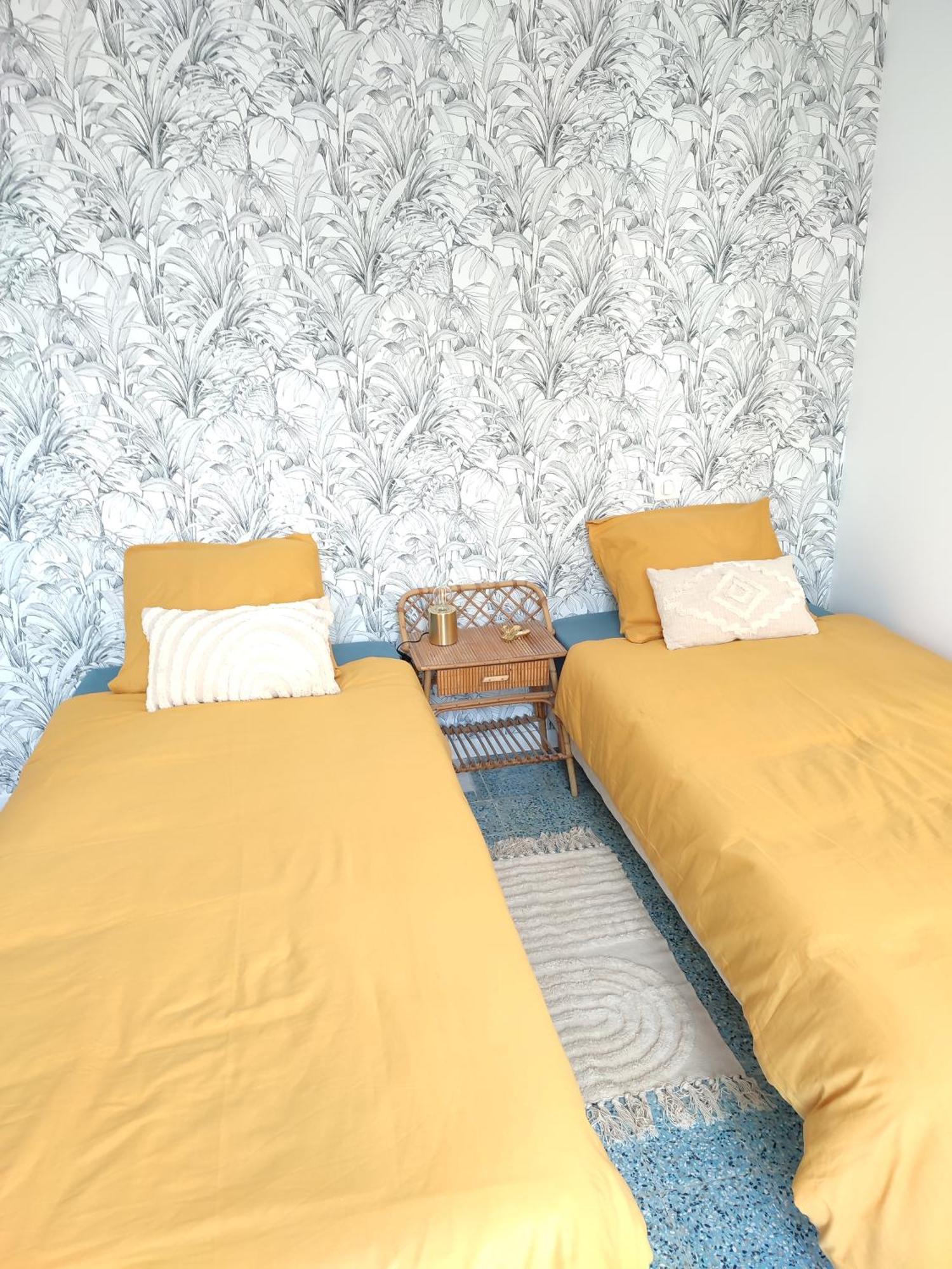 La Maison Des Voyageurs Avec Grand Parking Prive -Calme Et Serenite Chevincourt エクステリア 写真